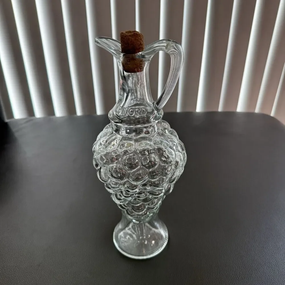 Vintage Pinord Moscatel Grape Cluster Clear Glass Decanter Wine Pitcher 11” Cork